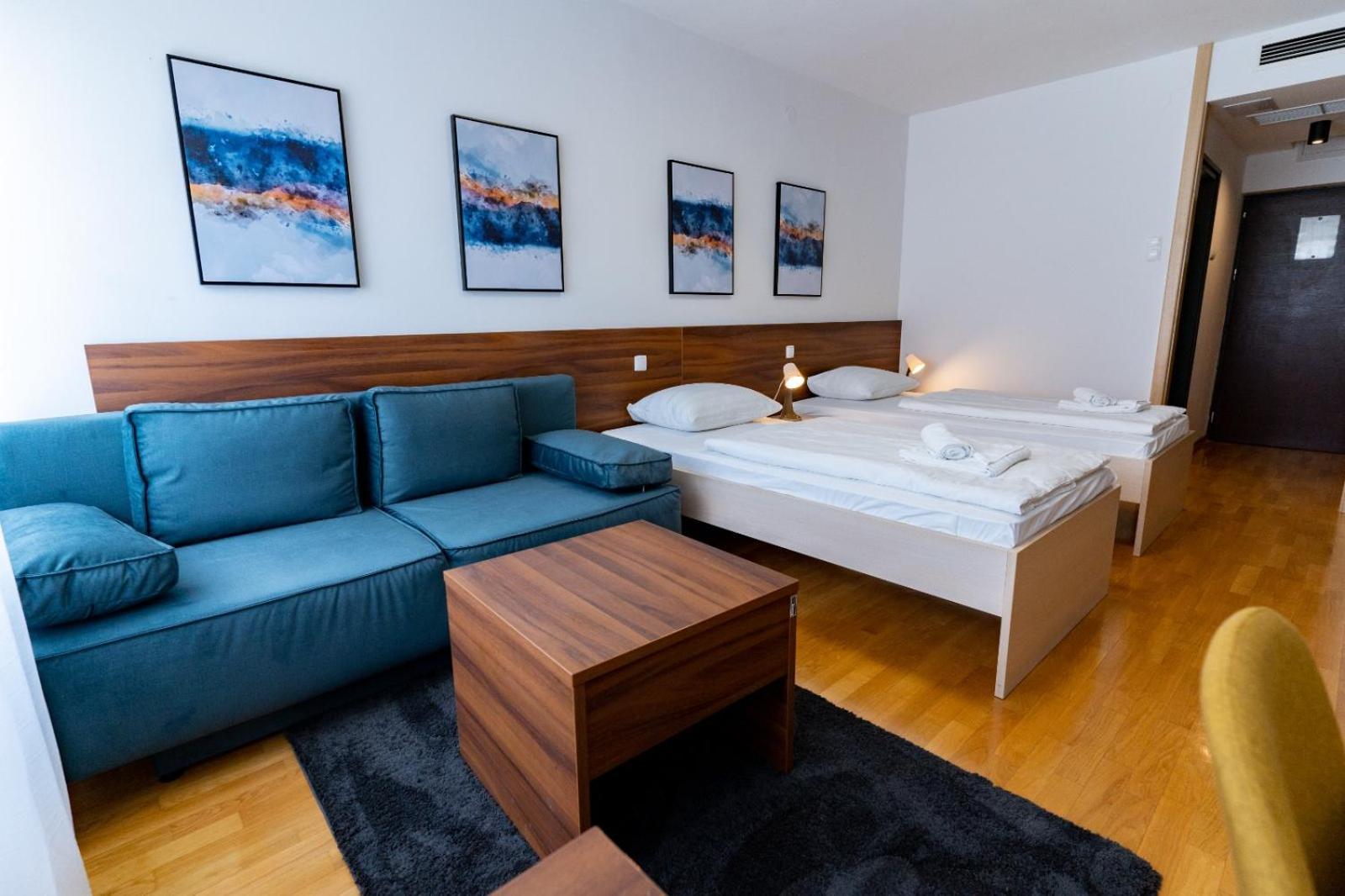 Artearia Hotel Bjelovar Exterior foto
